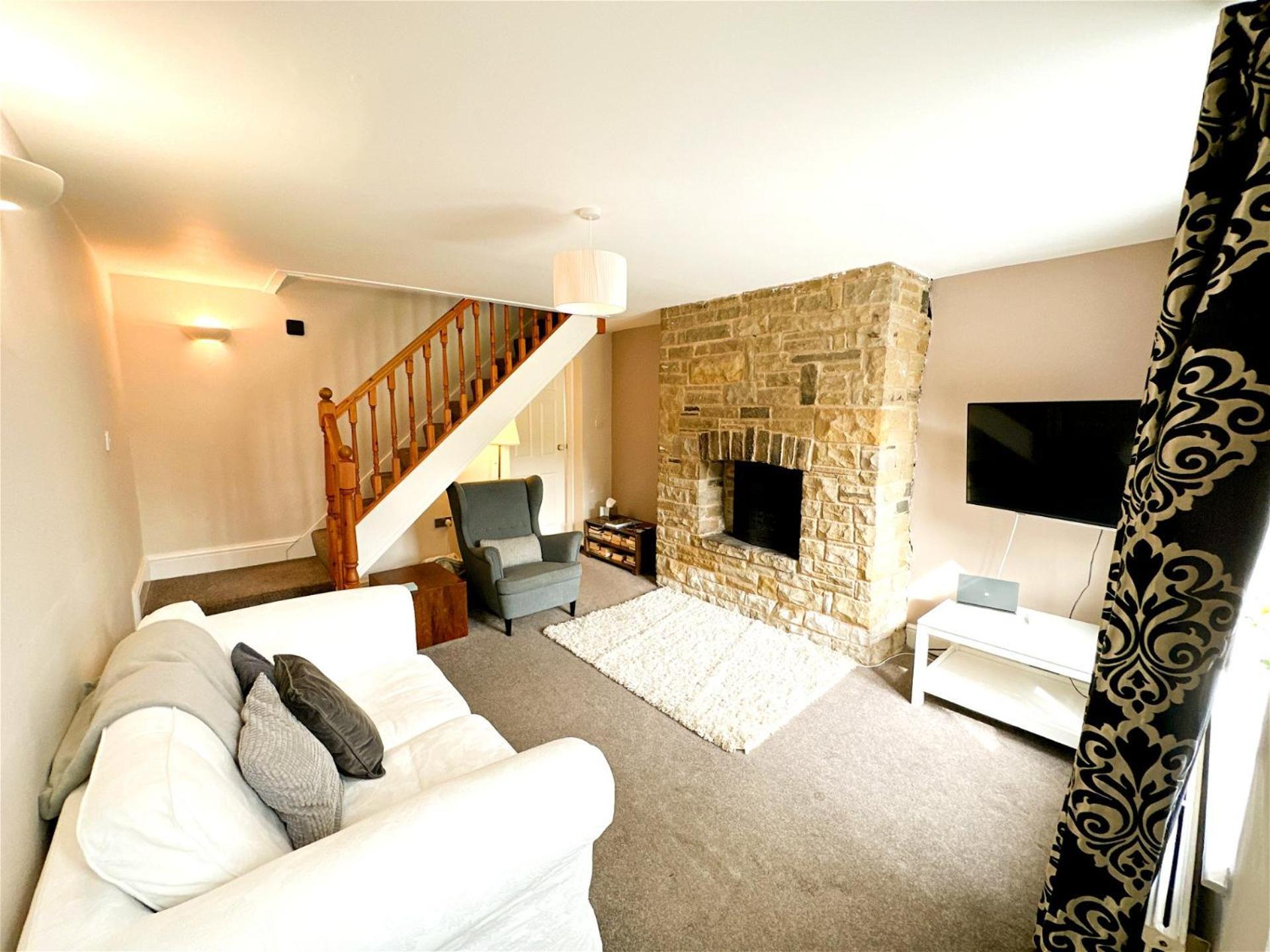 Country Cottage With Church View And Fireplace Near Leeds & York Esterno foto